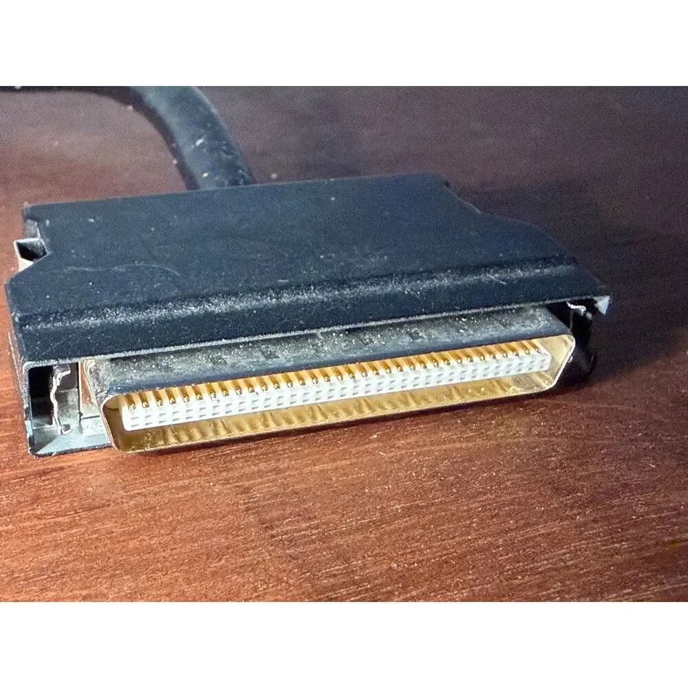 68-pin SCSI Interface Cable male to male short
